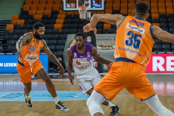 种冒险行为 种冒险行为