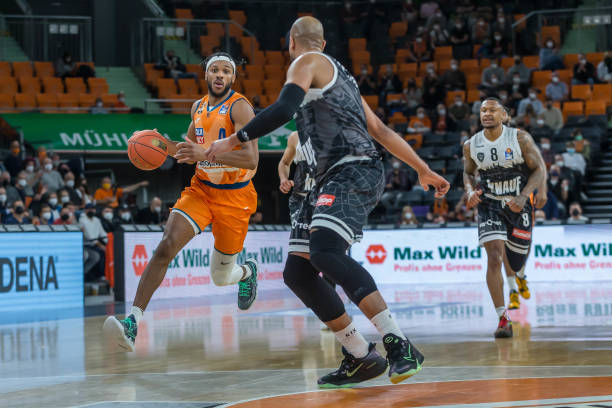 与此同时 与此同时