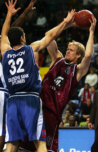 用形成了N 用形成了N